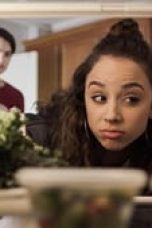 Movie poster: Trinkets Season 1 Episode 4