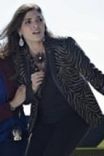 Movie poster: Beauty and the Beast Season 4 Episode 2